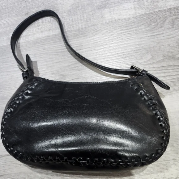 Guess Vintage Leather Shoulder Bag - Picture 6 of 6
